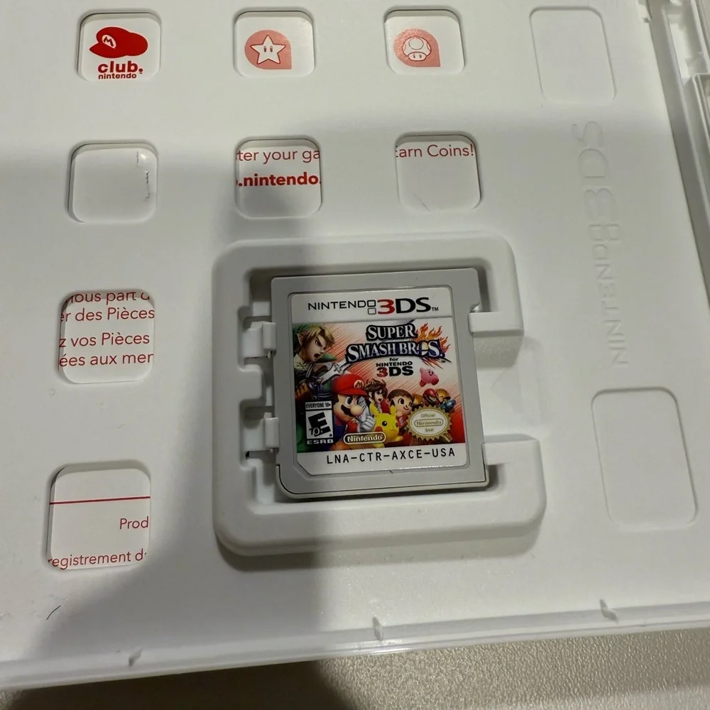 Nintendo Super Smash Bros.‎ for 3DS game cartridge- Multicolor